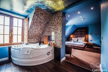 Фото номера Апартаменты Делюкс Отель Caryńska Resort &amp; SPA г. Лютовиска 2
